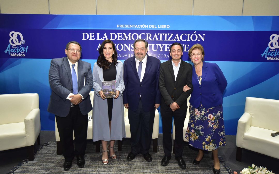 Presentación del Libro “De La Democratización Al Constituyente”