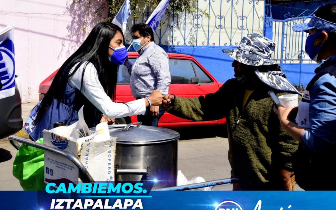 El Presidente Andrés Atayde acompañó a nuestra candidata a Diputada Local, Gina Munguia, en un recorrido por la Unidad Habitacional Vicente Guerrero de Iztapalapa.