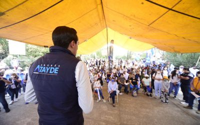 Desde la Plaza Pública de Chicoasen en #TlalPAN, Luis Alberto Chávez García y Alfa González se presentaron con las y los vecinos.