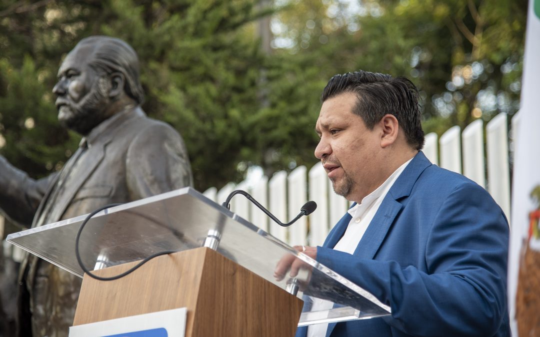 El Presidente Ernesto Sánchez Rodríguez asistió junto a miembros del CEN del Partido Acción Nacional y del PAN Ciudad de México, a la  Guardia de Honor por el 32 Aniversario luctuoso de Manuel J. Clouthier “Maquío”. ¡Su memoria sigue presente!