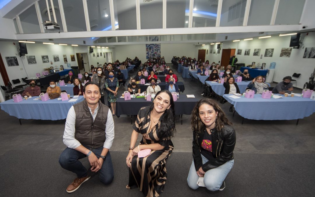 El Presidente Andrés Atayde, la Secretaria General Paty Baez, y la Secretaria de PPMCDMX, Michelle Corazón, clausuraron los trabajos de la Escuela para Mujeres Políticas 2021.
