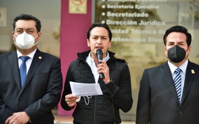 El Presidente Andrés Atayde, el Diputado Diego Garrido, el representante del #PANCDMX ante el IECM Andrés Sánchez Miranda y el Representante del INE Víctor Hugo Sondón, presentan queja ante el Instituto Nacional Electoral relacionada a la veda electoral y la consulta sobre revocación de mandato.