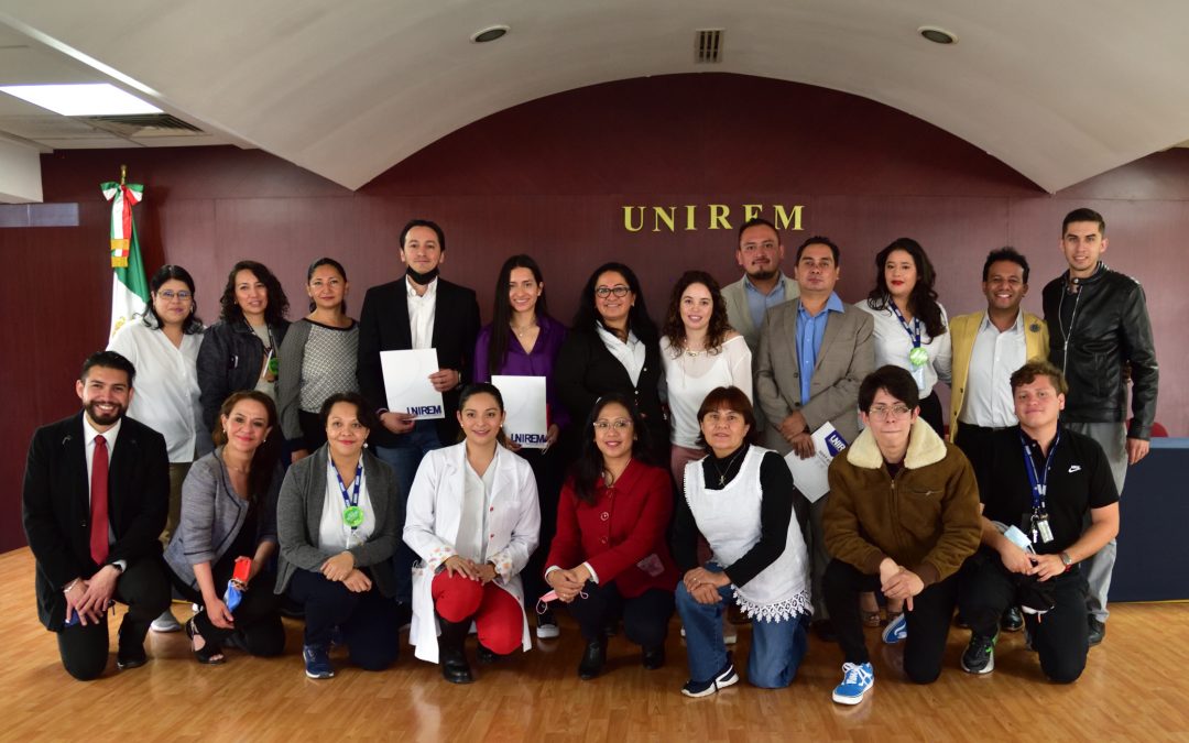 Conferencia: “La Participación de la Mujer en Política”.