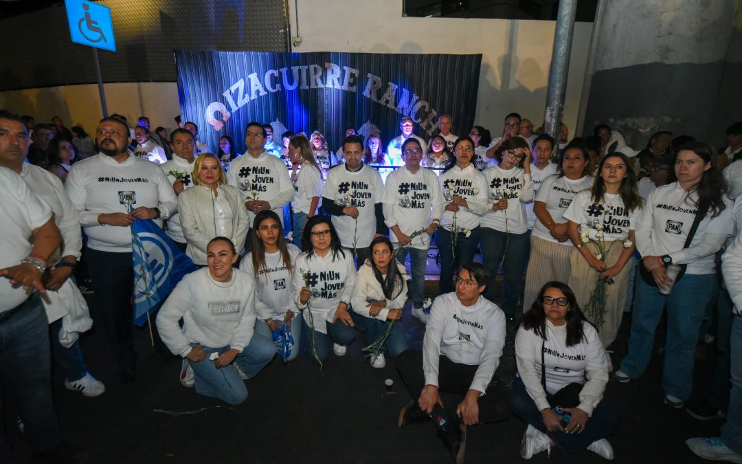 Protesta en la CNDH por los jóvenes desaparecidos y asesinados.