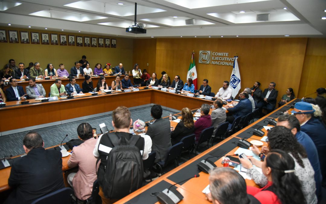 Reunión con empresarios en el CEN