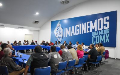 Reunión con trabajadores y vecinos