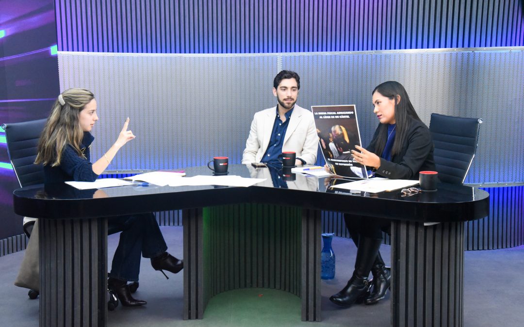 Teresa Cisneros en mesa de debate en SDP Noticias