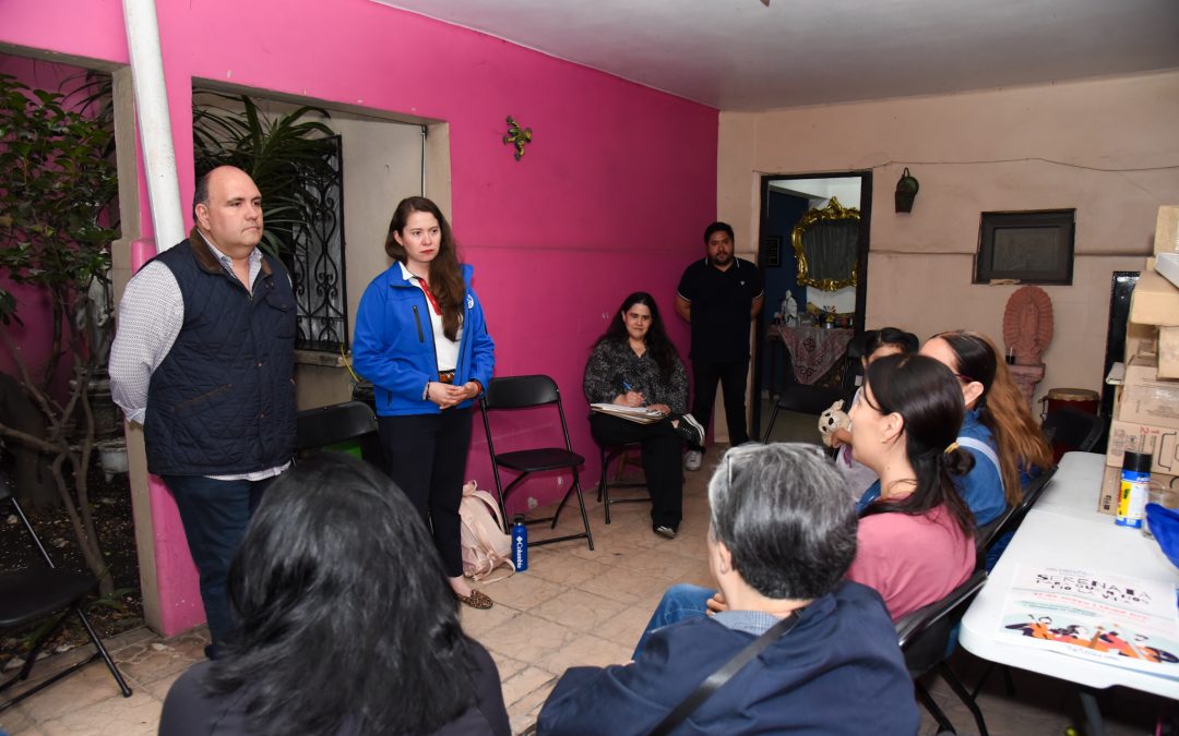Reunión con vecinos de los Secretarios Astrid Espinosa y Miguel Errasti