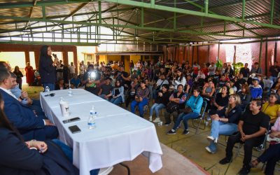 Reunión con vecinos de Xochimilco